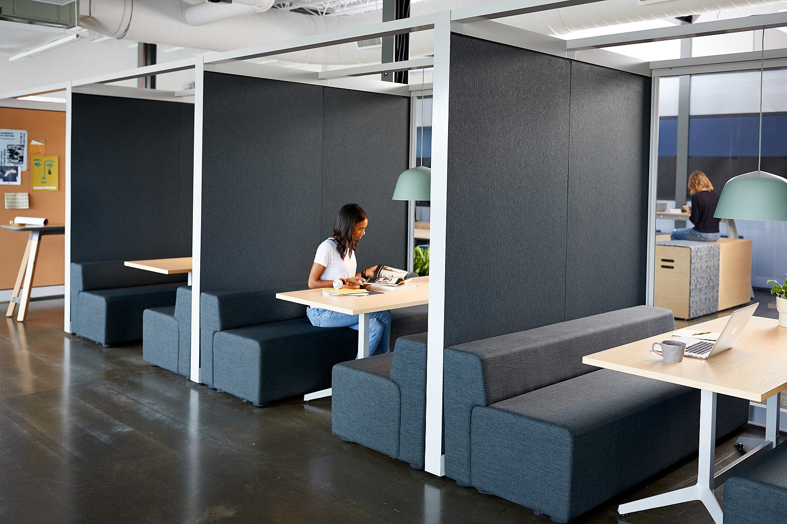 Knoll RU Creative Wall 04 environmental