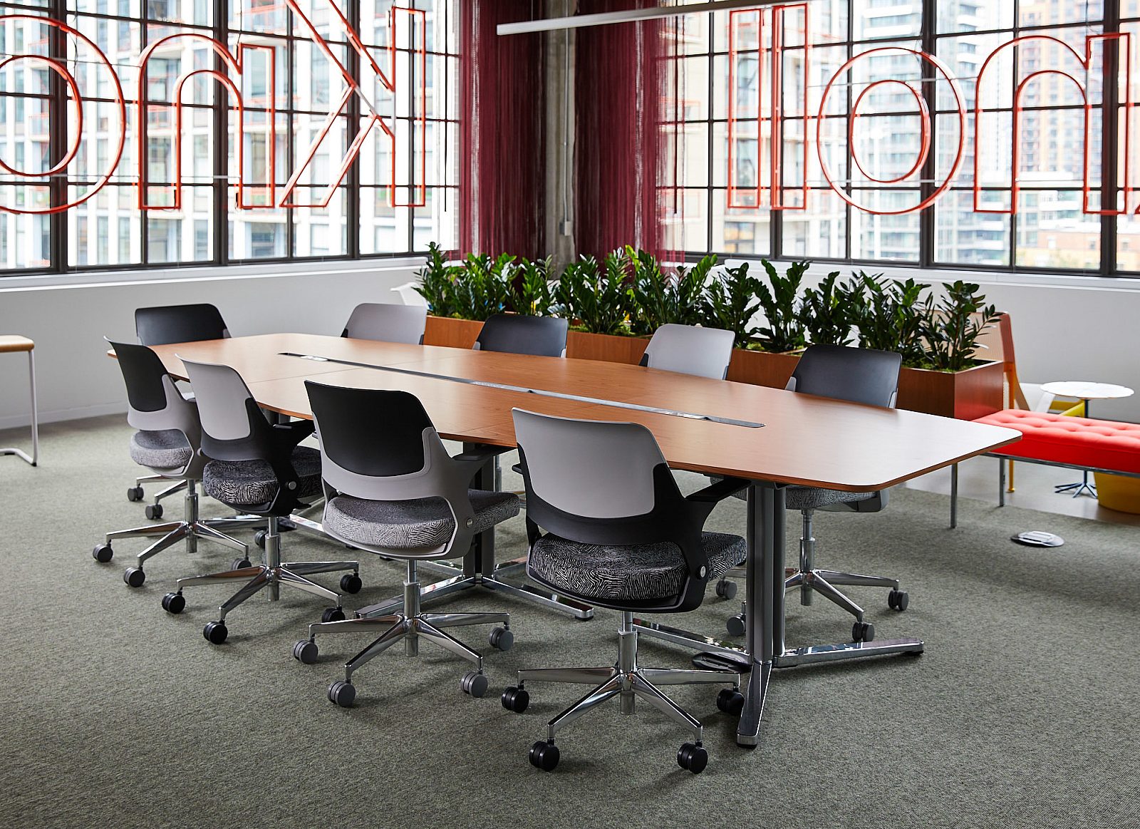 Knoll Environment Islands Collection by Knoll® MX-Base | CWC